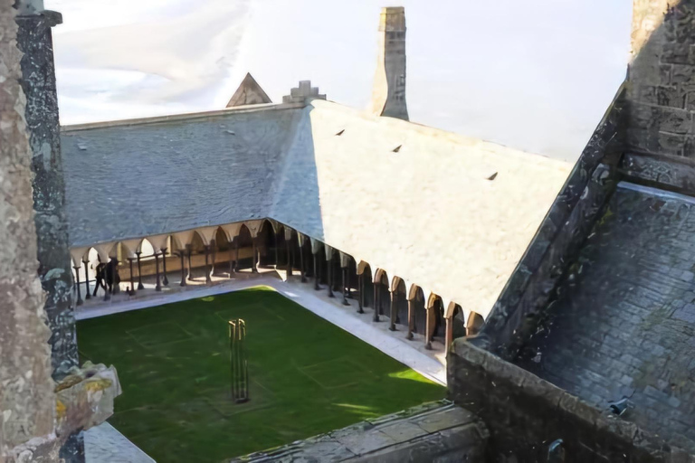 Paris: Giverny, Auvers-sur-Oise & Mont-Saint-Michel Day trip