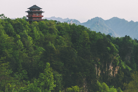 Zhangjiajie Day Tour: Avatar Mountains & Xiangxi Show