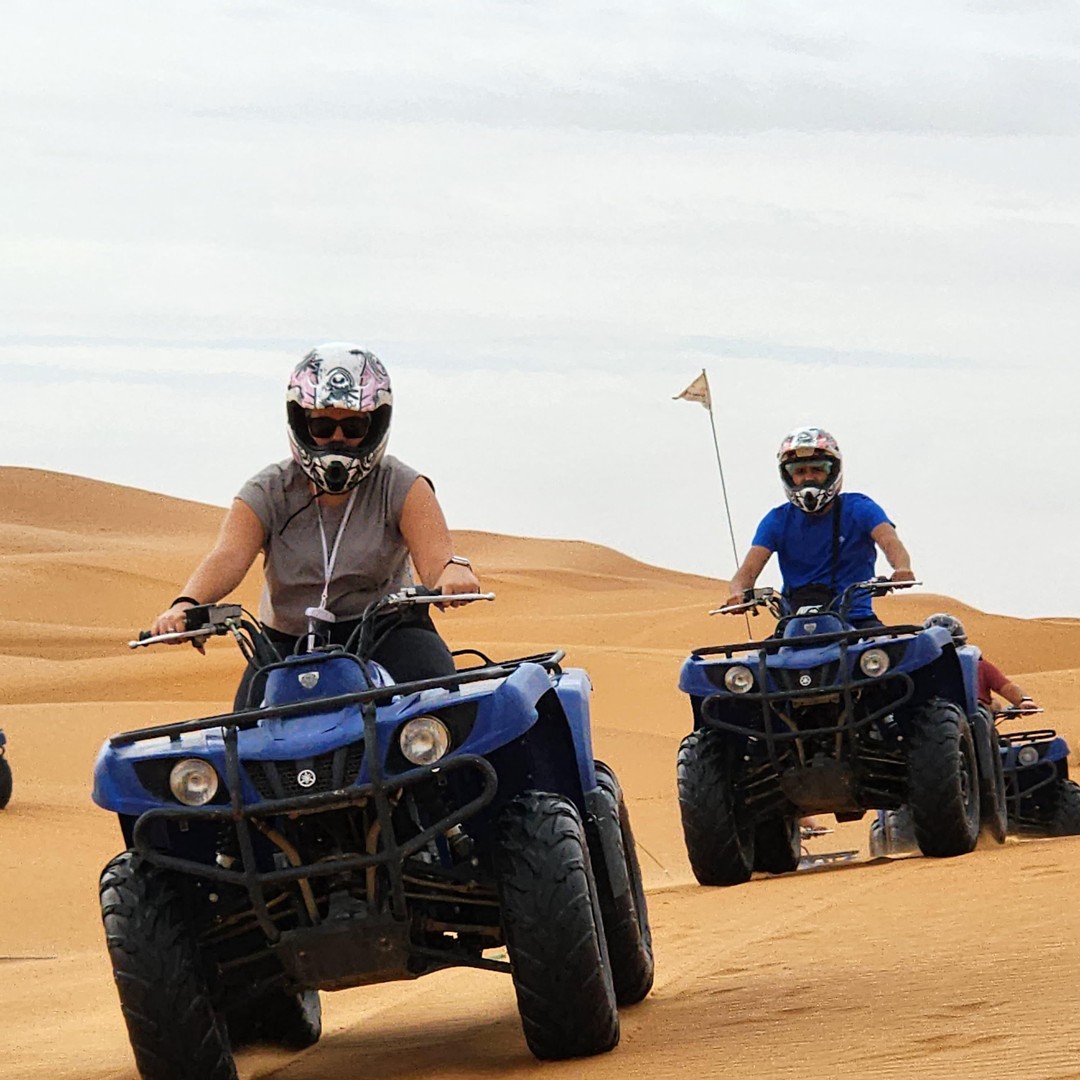 Au départ de Zagora : excursion d'une heure en quad dans la palmeraie et le désert