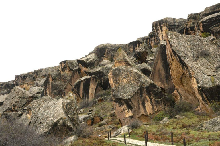 Gobustan, Lervulkaner, Eldtempel, Fire Mountain Tour