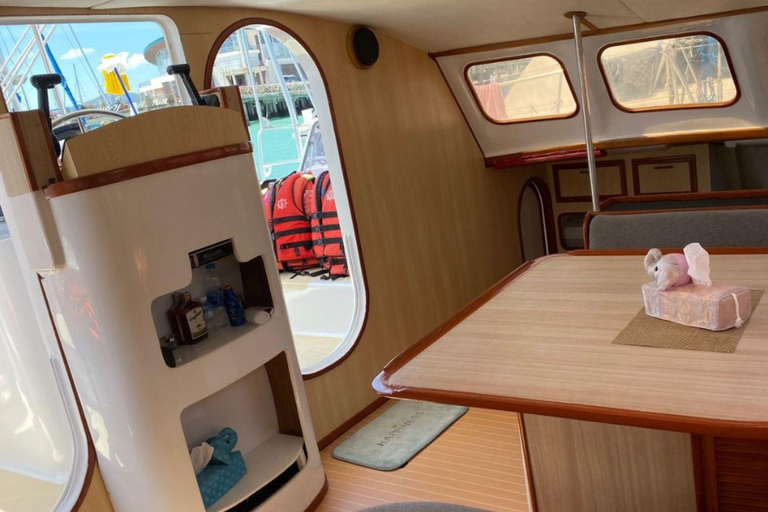 Experience Overnight Magic with Mumby 48ft - MozartMozart (Overnight Charter)