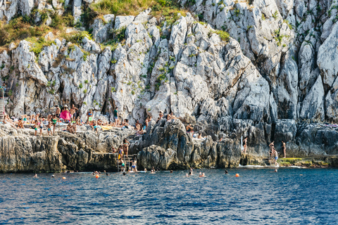 Från Sorrento: Capri guidad båttur och Ieranto naturparkTur med upphämtning