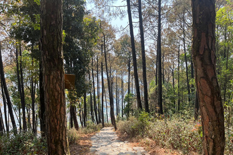 Kathmandu: escursione guidata di un giorno da Gurjuvanjyang a BhubaneshworiKathmandu: Escursione guidata di un giorno da Gurjuvanjyang a Bhubaneshwori