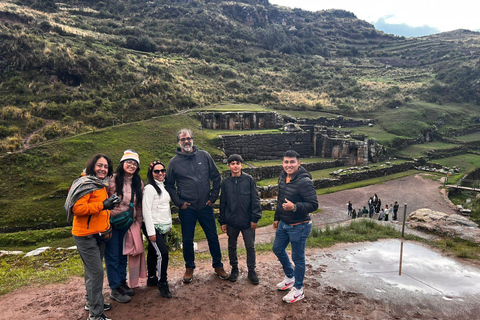 Cusco: City Tour Tour de Medio Día con Sacsayhuamán y Q’enqo Cusco: Morning City Tour with an Andean Dance Experience