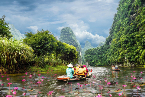 Cat Ba: tour di 2 giorni a Ninh Binh, Trang An, grotte di Mua e Bai Dinh