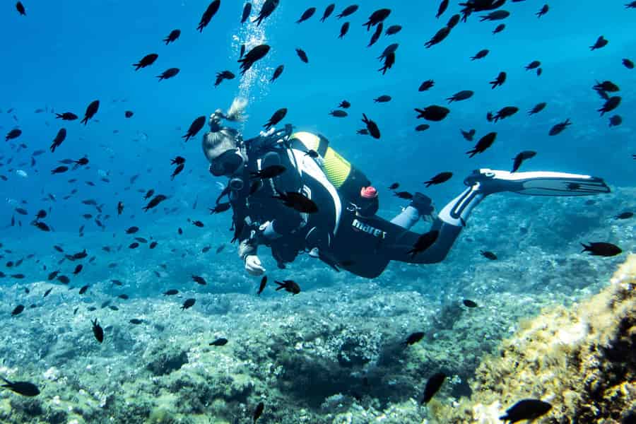 Mallorca: Tauchen ohne Lizenz mit Tauchlehrer vom Boot - Cap de Formentor. Foto: GetYourGuide