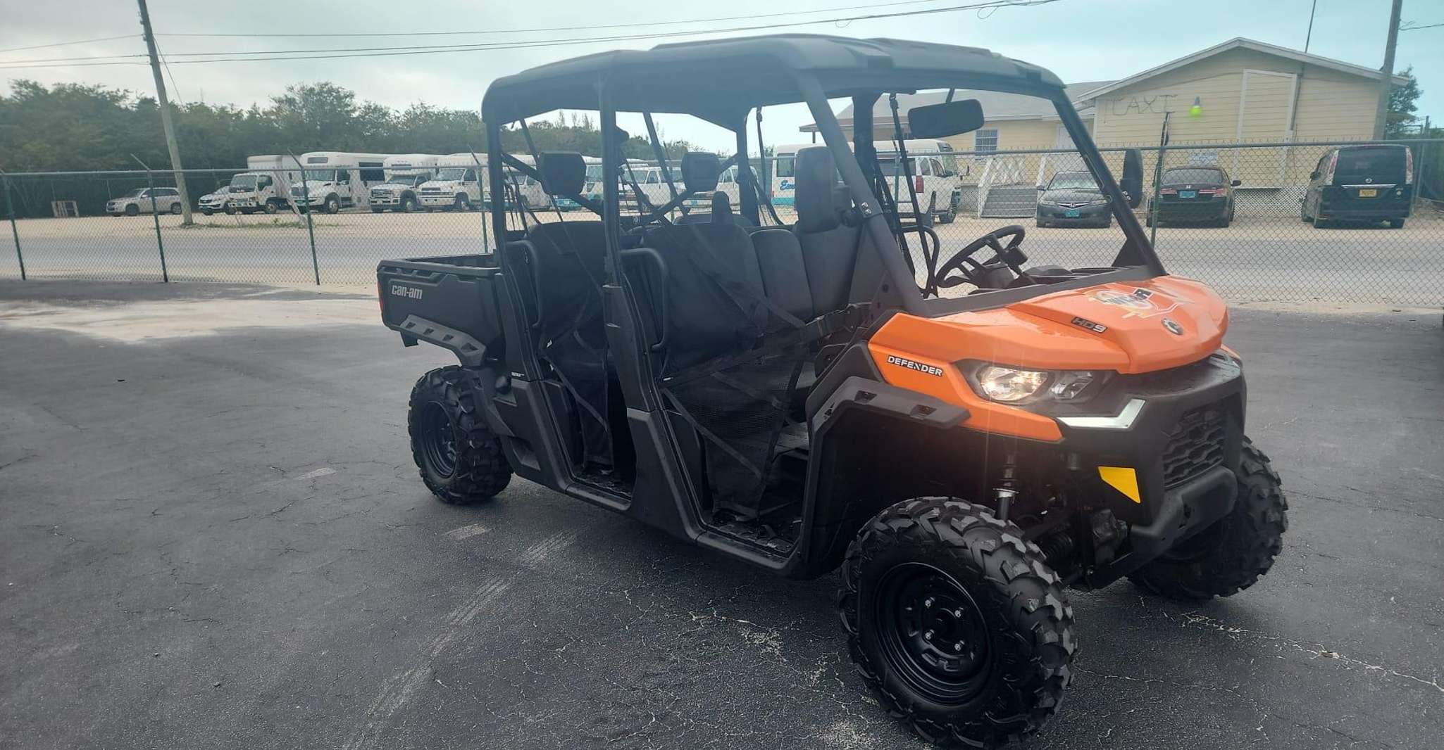 Exuma,Bahamas, 6-Seater Buggy Rental with Bluetooth speaker - Housity