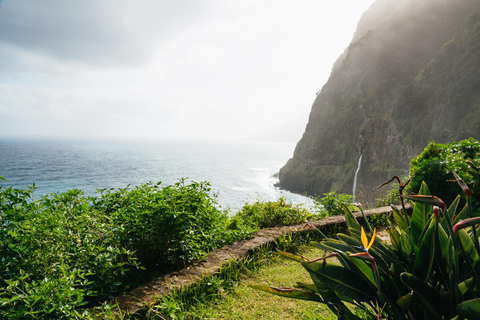 Madeira: día a Skywalk y piscinas volcánicas de Porto Moniz