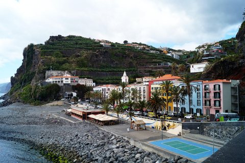 De Funchal: Molhe seus cabelos na incrível Levada dos Moinhos