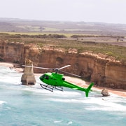 Melbourne: Private Helicopter Flight to the 12 Apostles