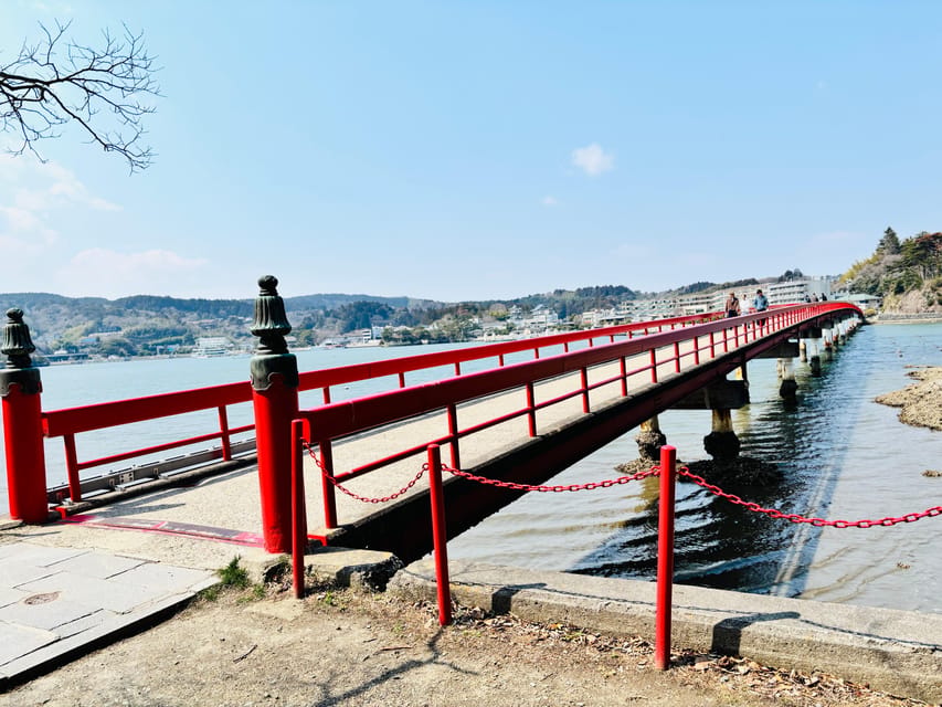 松島：ガイドツアー＆お茶、ベイクルーズ、カキのランチ