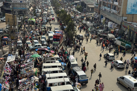 Addis Abeba: Töpferwaren, Markt und Kaffee-Tour mit MittagessenAddis Abeba: Töpfer-, Markt- und Kaffeetour mit Mittagessen