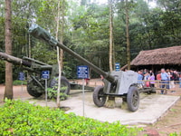 Tour di un giorno intero delle gallerie di Cu Chi & Ho Chi Minh City Tour - Hizvo