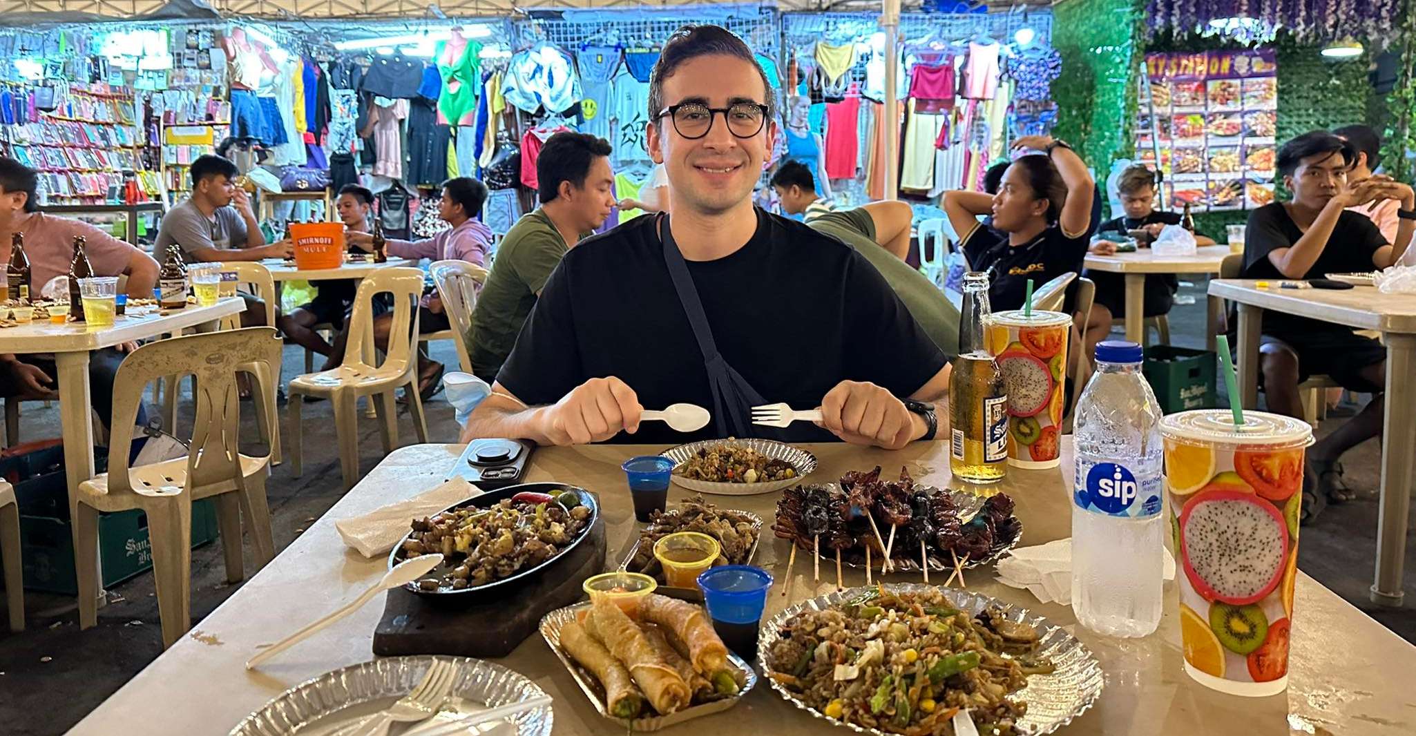Makati Street Food Experience - Hizvo
