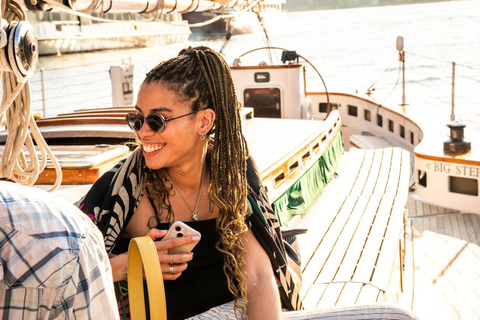 NYC: Statue of Liberty Cruise aboard a Classic Sailboat Peak Option