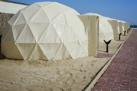 Doha: Übernachtung im Wüstencamping mit BBQ-Abendessen und FrühstückDoha: Private Übernachtung auf dem Wüstencampingplatz