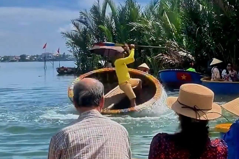 Da Nang/Hoi An: Tour in barca sul fiume del cocco e Festival delle LanterneAutista privato e auto