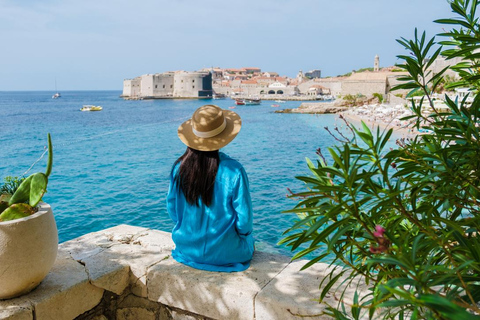 Dubrovnik: Private Old Town & Waterfront Photoshoot Standard: 20 photos | 30 mins