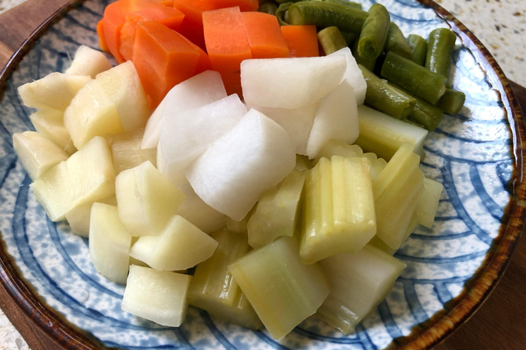 Chengdu: Sichuan Pickles Class with Market Visit & Meal