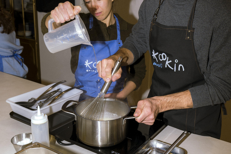 San Sebastián: rondleiding over de markt en Baskische kookles Engels
