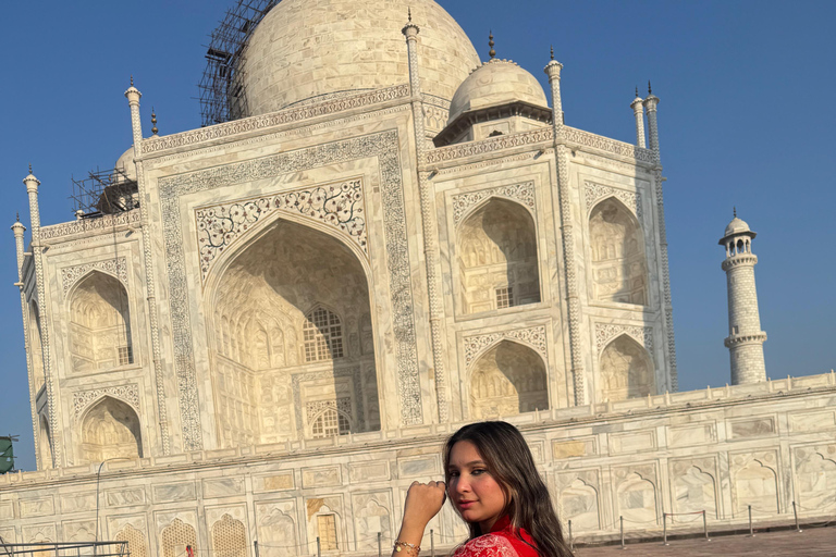 Taj Mahal entry tickets From Agra: Guide Only