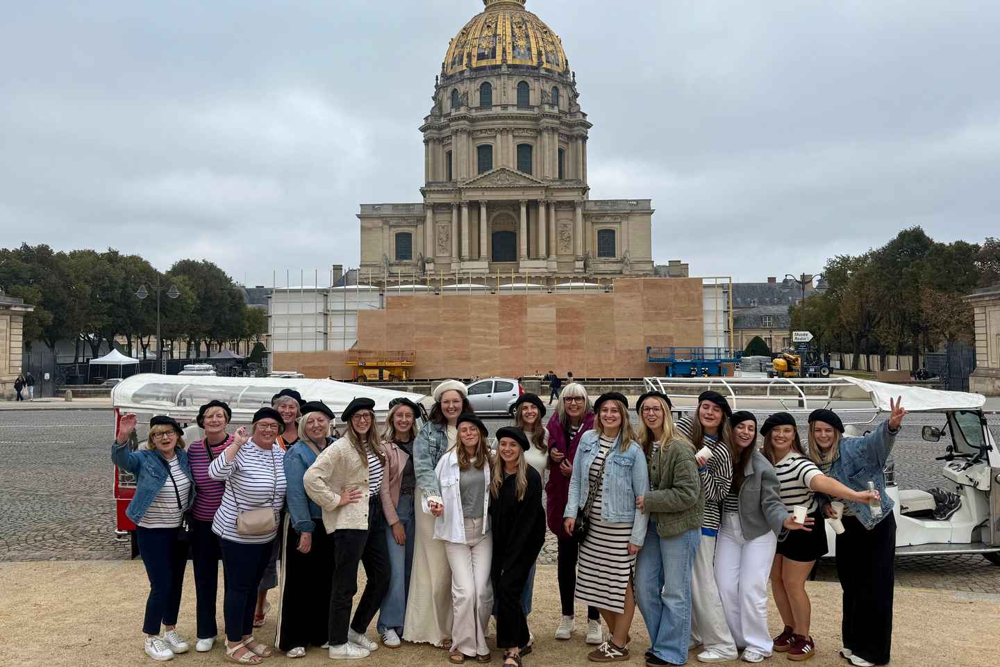 巴黎标志景点白天嘟嘟车1-3小时游