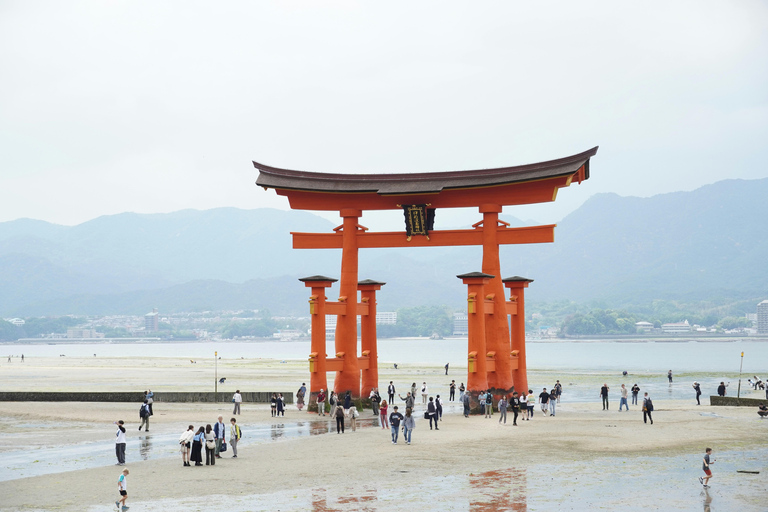 From Osaka/Kyoto: Hiroshima and Miyajima UNESCO Private Tour