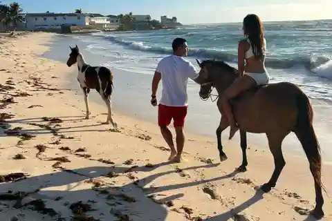 SAN ANDRES: PASSEIO A CAVALO NA PRAIA 1 HORA