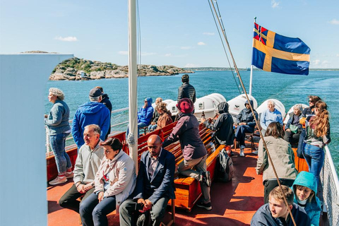 Gothenburg: Archipelago Cruise with Swedish Fika (Guided)