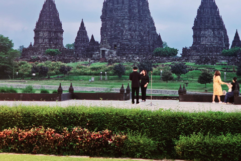 Templi e sapori: tour di Prambanan con fotografo e pranzoTempli e gusto: tour di Prambanan con fotografo e pranzo