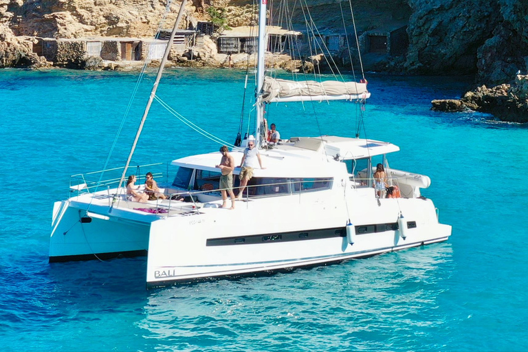 IBIZA: CATAMARAN CUEVAS CALA BASSA Y PLAYA CALA CONTE SUP PADEL&amp;SNORQUEL