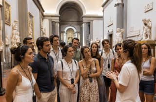 Galleria dell'Accademia-Tour vor und nach den Massen
