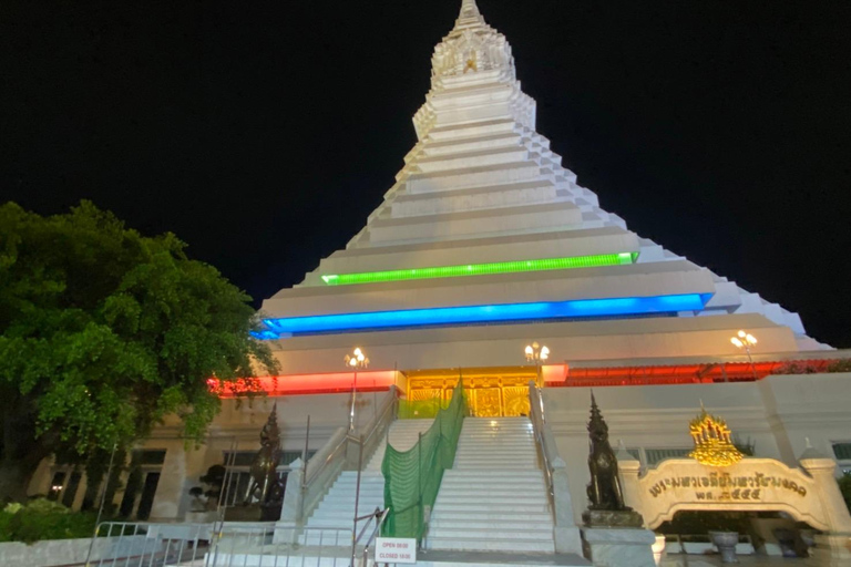 Bangkok: Private Tour to Giant Buddha & Longtail Boat