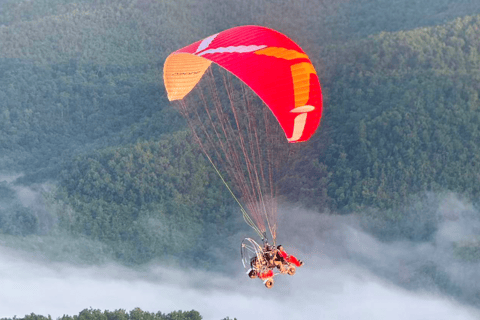 Luang Prabang：Paragliding Flight with Hotel Pickup Luang Prabang: Paragliding Flight (Without Hotel Transfer)