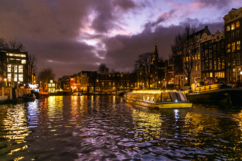 Amsterdam: Officiële Lichtfestival grachtenrondvaart met drankje