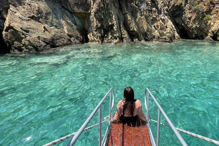 Full-Day 12 Islands Boat Trip with Swimming Stops Full-Day 12 Islands Boat Trip w/ Swimming Stops and Transfer