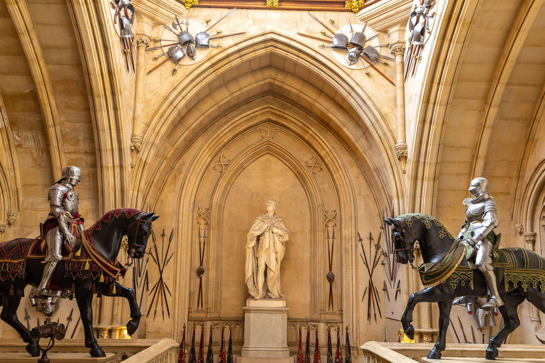 London: Stonehenge and Windsor Castle Day Trip