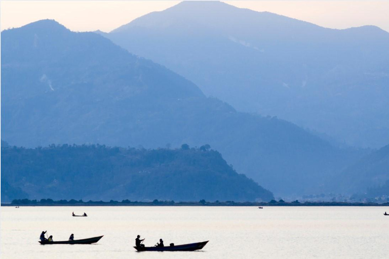 Z Katmandu: 3-dniowa wycieczka do Pokhary z rejsem łodzią po jeziorze Phewa