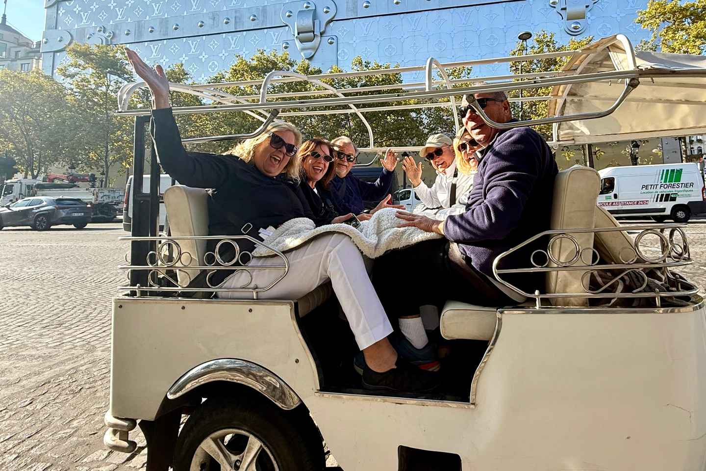 巴黎标志景点白天嘟嘟车1-3小时游