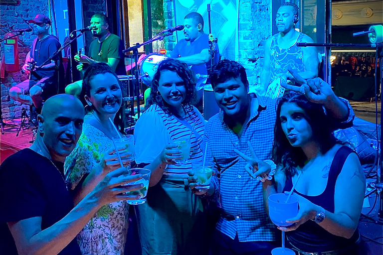 Rio bei Nacht: Der Geschmack von Cachaça, Caipirinha-Kurs und SambaGeführte Tour auf Englisch