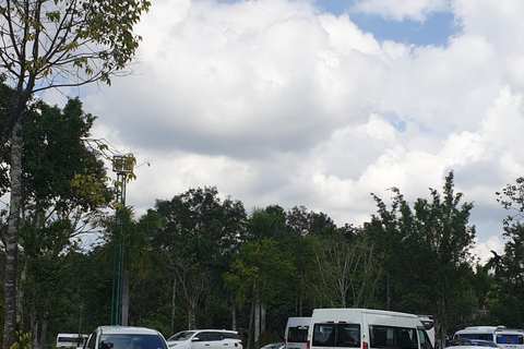 Prelievo e rientro da/all&#039;aeroporto di Da Nang alla città di Hoi anPrelievo e rientro dall&#039;aeroporto di Da Nang alla città di Hoi an