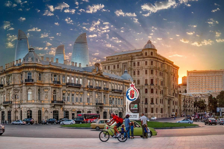 Historische &amp; moderne Stadtführung in Baku