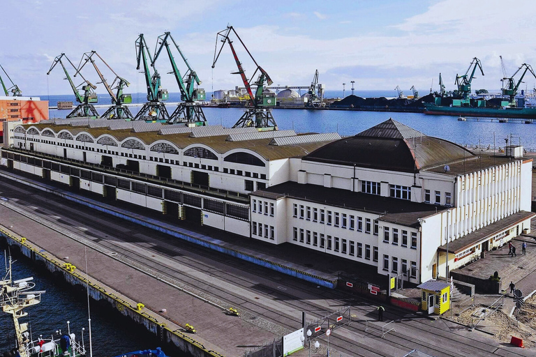 Gdynia: Emigration Museum Private Guided Tour with Tickets Gdynia: Emigration Museum Private Tour with Tickets