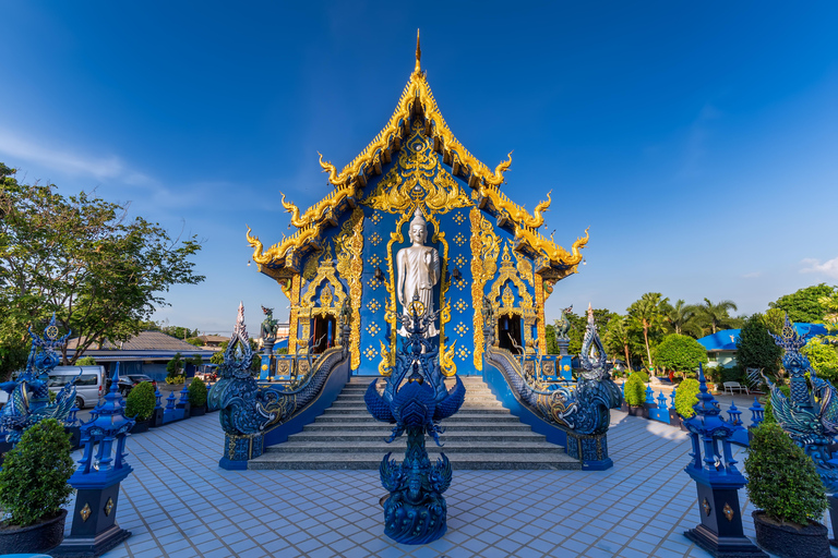 Visite des temples de Chiang Rai : Temples blanc et bleu et Maison noire