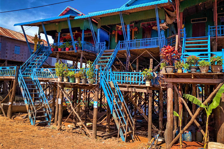 Cruzeiro em vilarejo flutuante no lago Tonle Sap e passeio de comida de rua