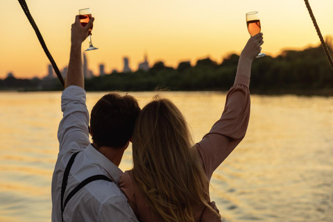 Warschau: avondrondvaart met drankje en audiogids