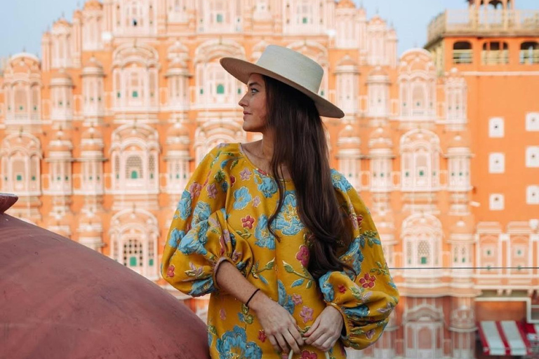 From Jaipur: Explore Amber Fort, Jal Mahal & More by Car Private Experience with Personal Car, Driver and Guide