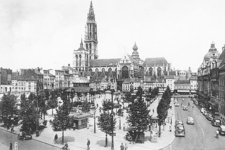 Explore the history of Antwerp with a local history teacher