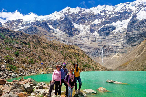 Tour de día completo en el Lago Humantay AventuraTour de día completo Aventura en el Lago Humantay