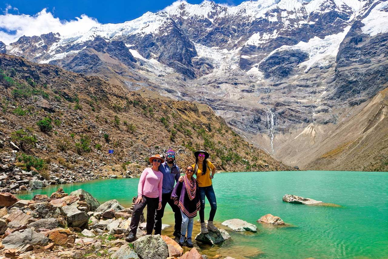 Tour de día completo en el Lago Humantay AventuraTour de día completo Aventura en el Lago Humantay